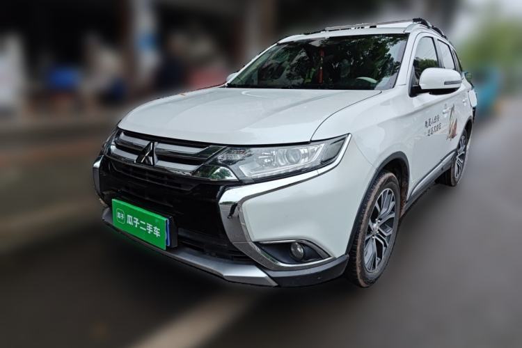 Used Mitsubishi Outlander 2018 2.0L Two-Wheel Drive Glory Edition 5 Seats
