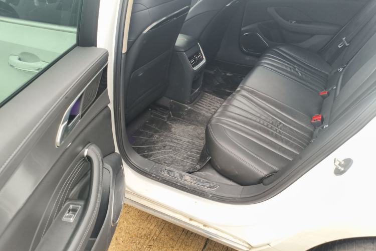 Used Hongqi H5 2023 2.0T Automatic Smart Connect Flagship Edition