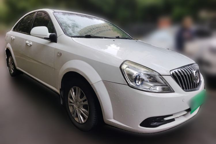 Used Buick Excelle 2015 1.5L Automatic Classic Model Front Right 45 Deg