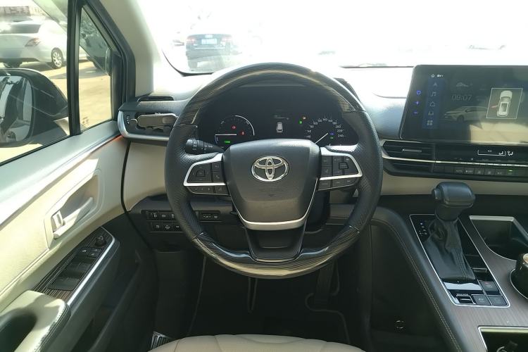 Used Toyota SIENNA 2021 2.5L Hybrid Comfort Edition