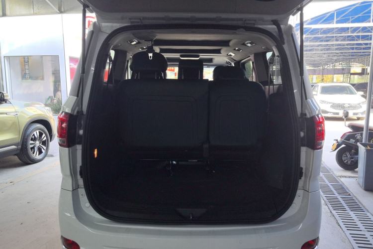 Used SAIC MAXUS G10 2014 2.0T Automatic Executive Edition