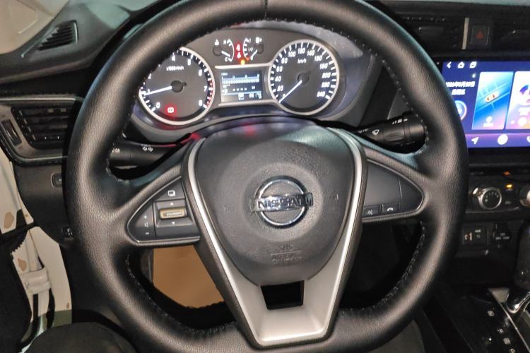 Used Nissan Lannia 2016 1.6L CVT Smart Cool Edition Steering Wheel