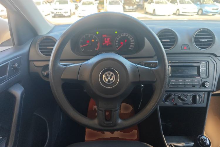 Used Volkswagen Jetta 2015 1.6L Manual Fashion Edition