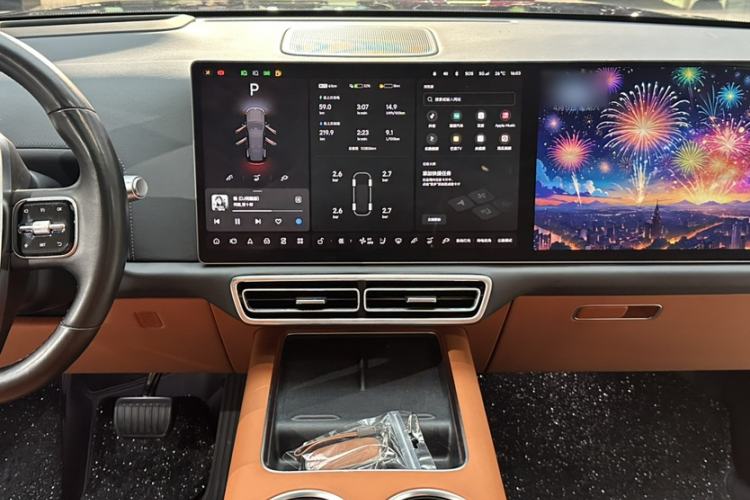 Used Li Auto L8 2023 Max model Interior 11