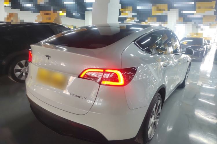 Used Tesla Model Y 2021 Long-Range All-Wheel-Drive Version