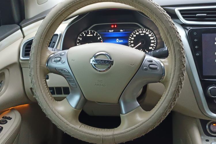 Used Nissan Murano 2019 2.5L XL Two-Wheel Drive Smart Connect Luxury Edition China VI Standard