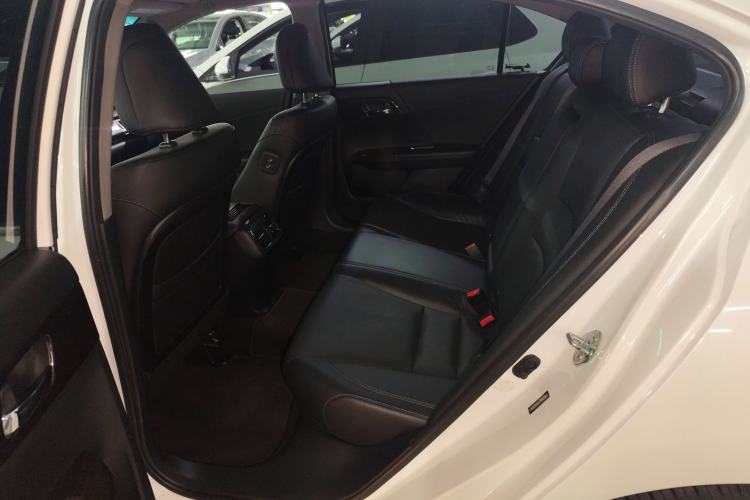 Used Honda Accord 2015 2.4L EX Luxury Edition
