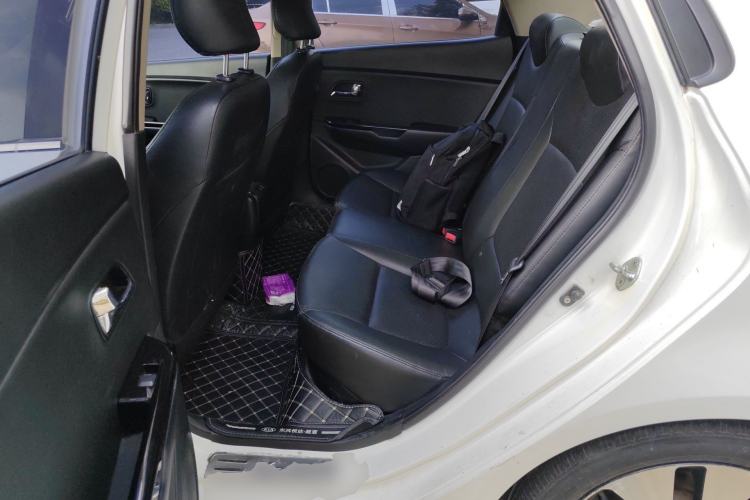 Used Kia K2 2011 Sedan 1.6L Automatic Transmission Premium