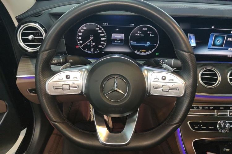 Used Mercedes-Benz E-Class 2019 Restyled E 300 L Sport Luxury Edition Steering Wheel