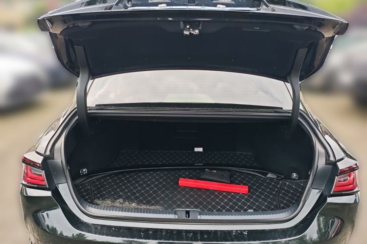 Used Lexus ES 2024 200 Premium Edition Trunk