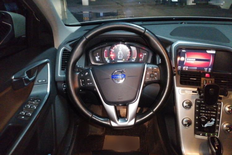 Used Volvo XC60 2017 T5 AWD Smart Upgrade Edition