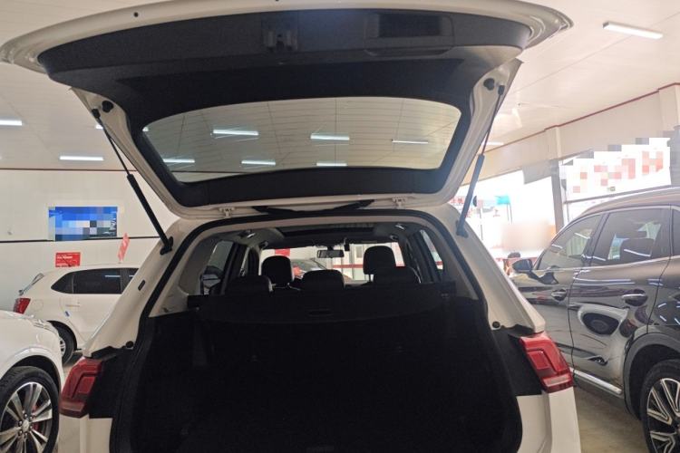 Used Volkswagen Tiguan L 2021 330TSI Automatic Two-Wheel Drive Smart Edition