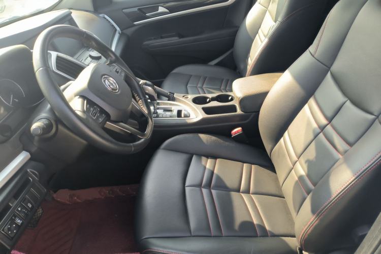 Used Dongfeng Aeolus AX7 2016 2.0L Automatic Zhiyi Trim