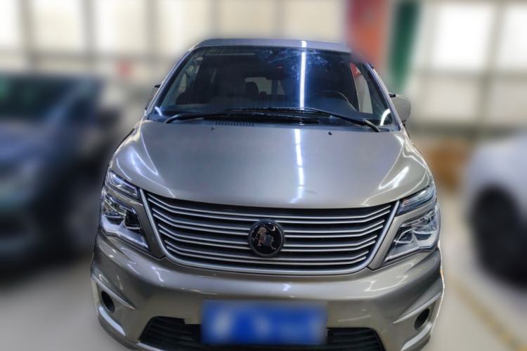 Used FORTHING Lingzhi 2022 M5L 2.0L Utility Model 7 Seats Front