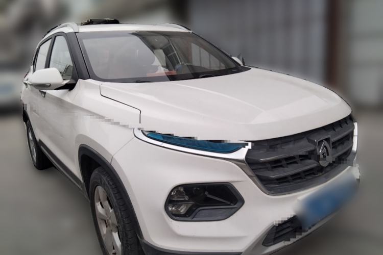 Used Baojun 510 2017 1.5L manual Comfort trim Front Right 45 Deg