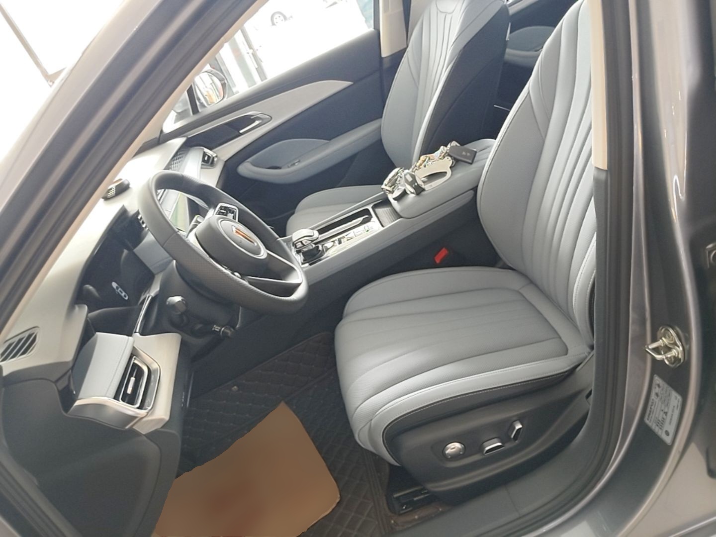 Hongqi H5 PHEV 2025 170 Super Hybrid Version — снимка 17