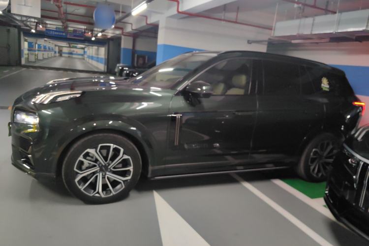 Used Lynk & Co 09 EM-P 2024 2.0TD EM-P Four-Wheel Drive ULTRA Six-Seater
