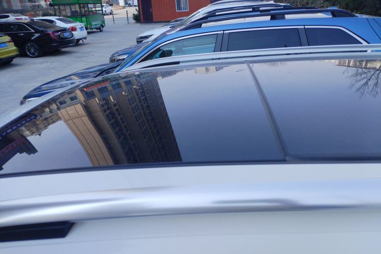 Used Volkswagen Tiguan L 2019 Updated Version 330TSI Automatic Two-Wheel Drive Panoramic Comfort Edition China VI Standard
