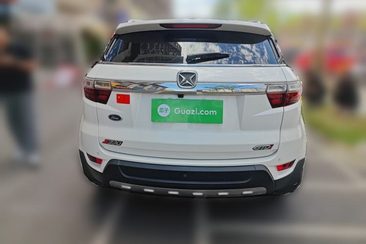 Used JMC Yusheng S330 2016 1.5L GTDi Automatic Two-Wheel Drive Prestige Edition Rear