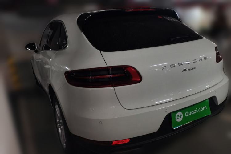 Used Porsche Macan 2017 Macan 2.0T Rear Left 45 Deg