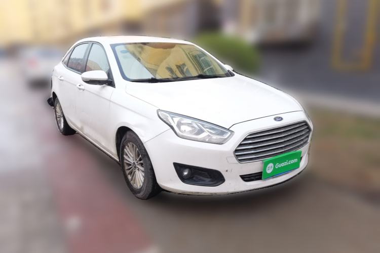 Used Ford Escort 2015 1.5L Manual Comfort Model Front Right 45 Deg