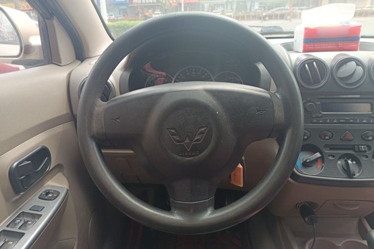 Used Wuling Hongguang 2014 1.2L Standard Model China IV