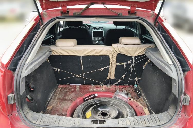 Used Ford Focus 2012 Hatchback Classic 1.8L Manual Base Model Trunk