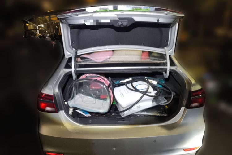 Used Roewe i6 New Energy 2017 45T Hybrid Connect & Smart Enjoyment Edition Trunk