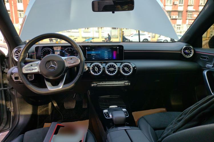 Used Mercedes-Benz A-Class 2020 Restyled A 200 L Sport Sedan Fashion Version
