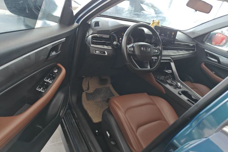 Used Geely Auto Vision X6 2021 PRO 1.4T Automatic Prestige Model
