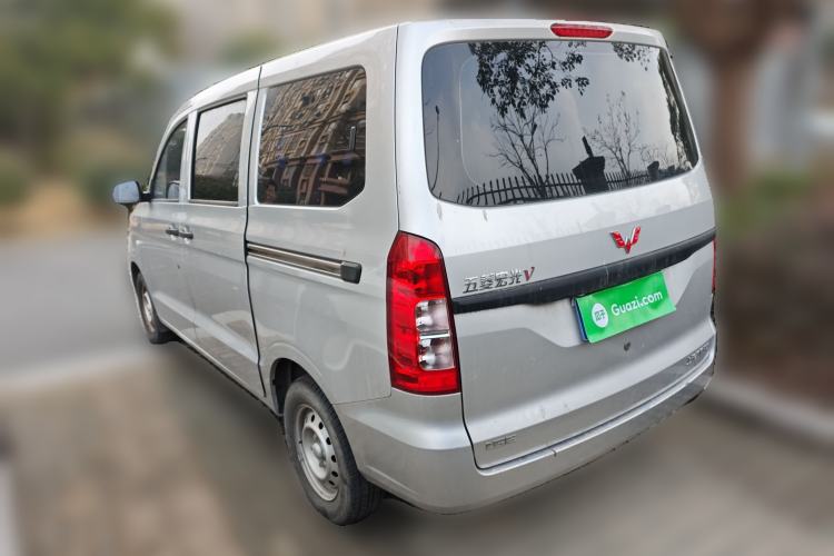 Used Wuling Hongguang V 2022 1.5L Jingqu Edition Electric-Assist LAR