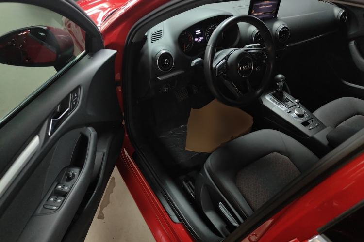 Used Audi A3 2019 Limousine 35 TFSI Ambition China V
