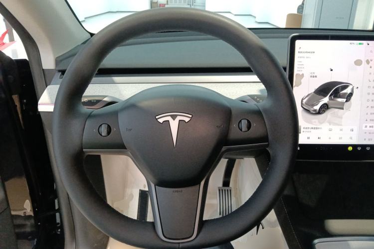 Used Tesla Model Y 2024 Rear-Wheel-Drive Version
