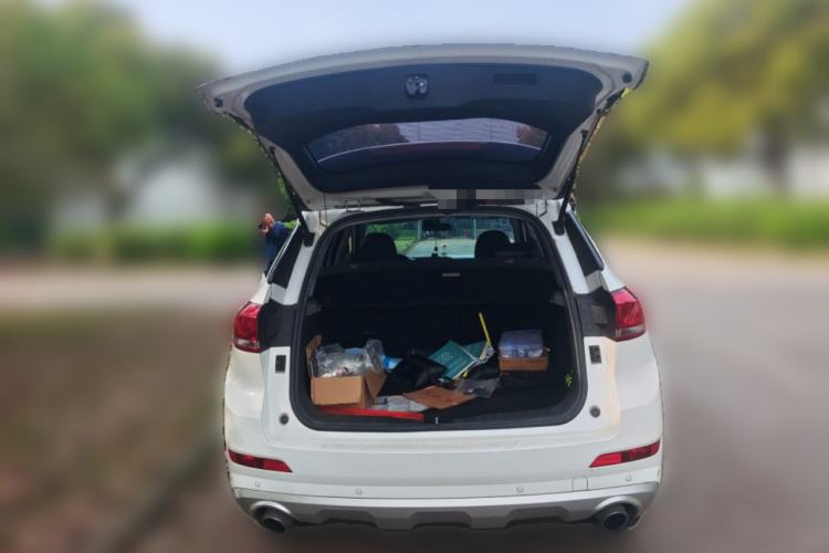 Used Haval H6 Coupe 2018 Red-Label 1.5T Automatic Two-Wheel Drive Ultra-Luxury Model Trunk