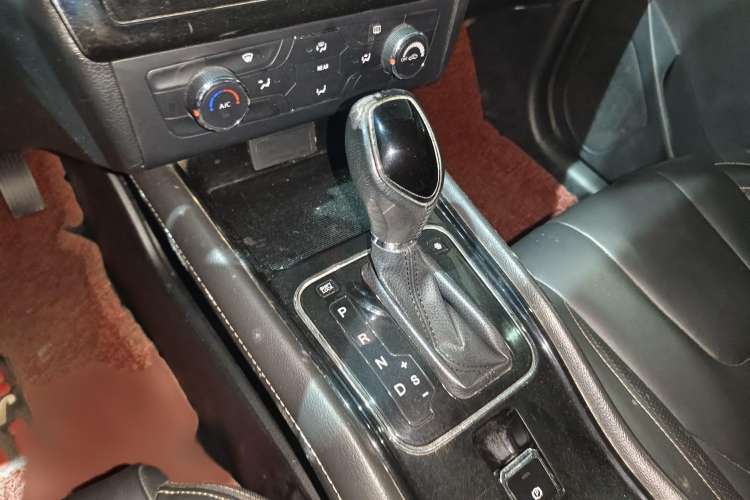 Used Dongfeng Fengon 580 2017 1.5T CVT Comfort Model