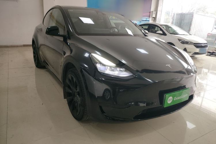 Used Tesla Model Y 2023 Rear-Wheel-Drive Version
