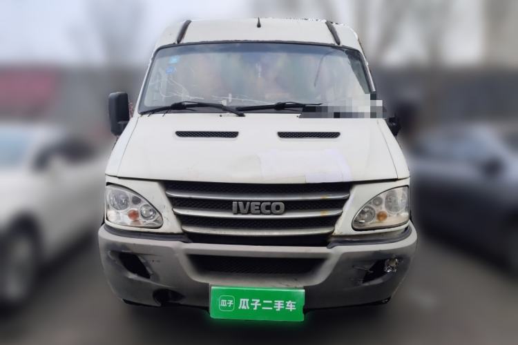 Used Iveco Power Daily 2017 2.5T Classic A32 Mid-Roof 6-7 Seater Bus 47Z5
