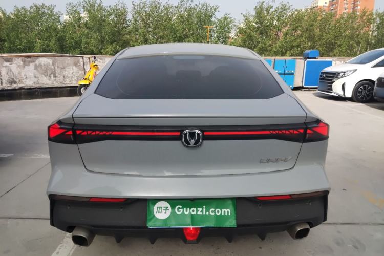 Used CHANGAN UNI-V 2022 1.5T Prestige Version
