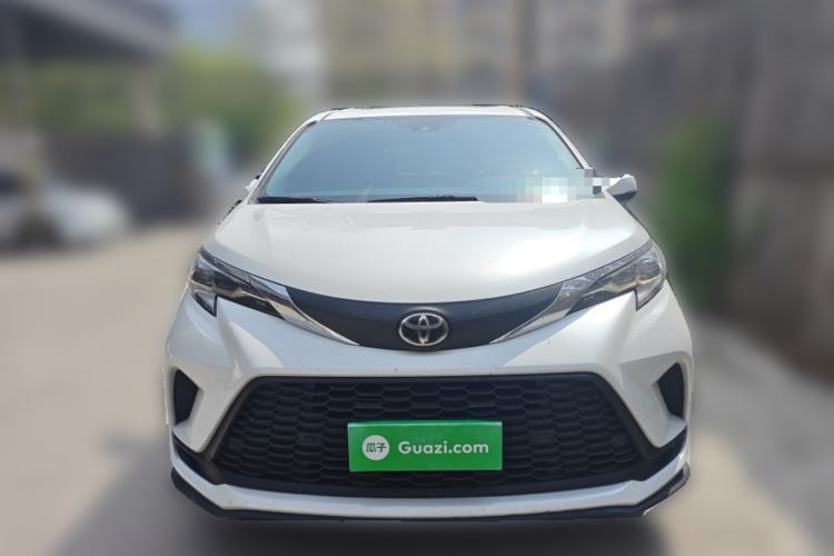 Used Toyota Granvia 2024 2.5L Hybrid Comfort Edition Front