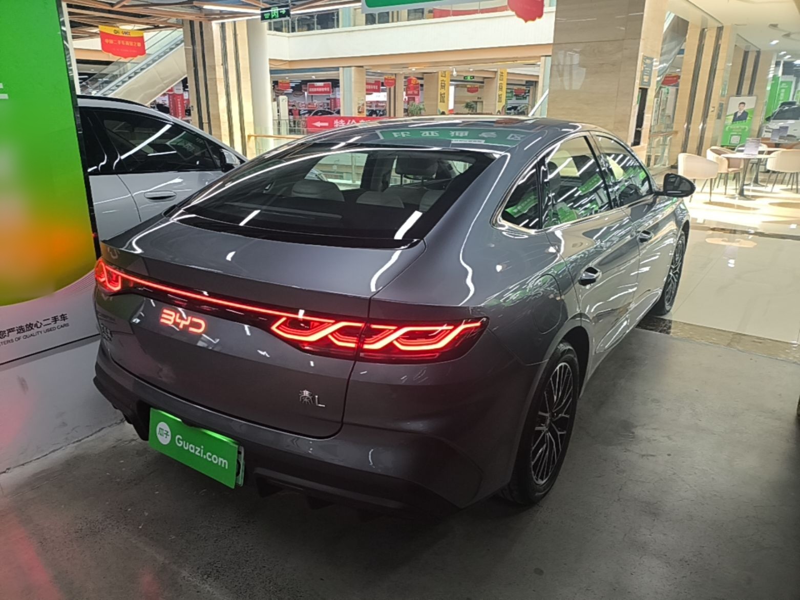 BYD Qin L 2024 DM-i 120KM Excellence Model — снимка 6