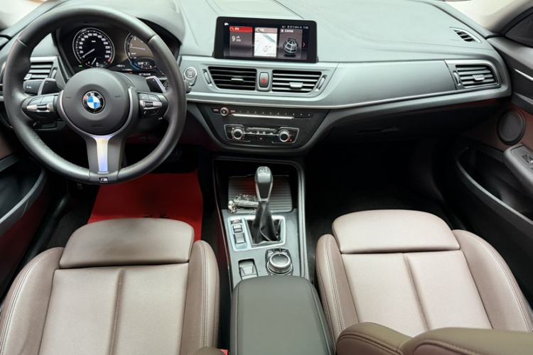 Used BMW 1 Series 2019 120i Leading Model M Sport Package Interior 1