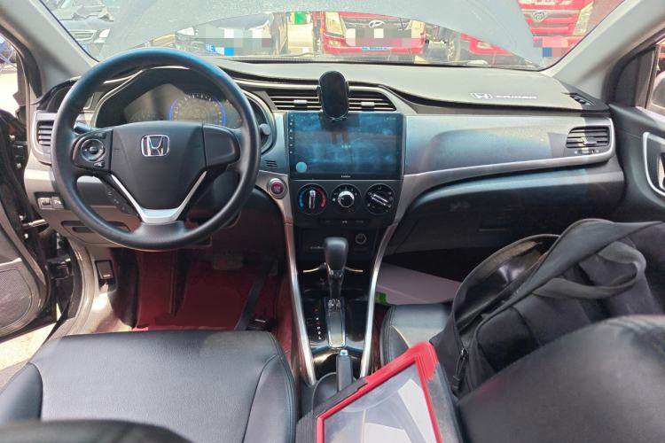 Used Honda Crider 2016 1.8L CVT Luxury Edition Center Console