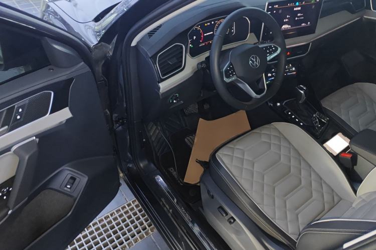 Used Volkswagen Tayron 2024 300TSI Two-Wheel-Drive Luxury Plus Advanced Version