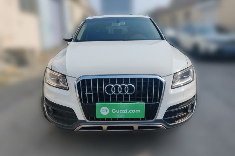 Used Audi Q5 2017 Plus 40 TFSI Technology Model