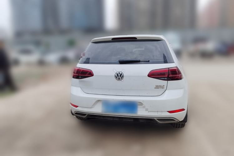 Used Volkswagen Golf 2018 230TSI Automatic Luxury Version
