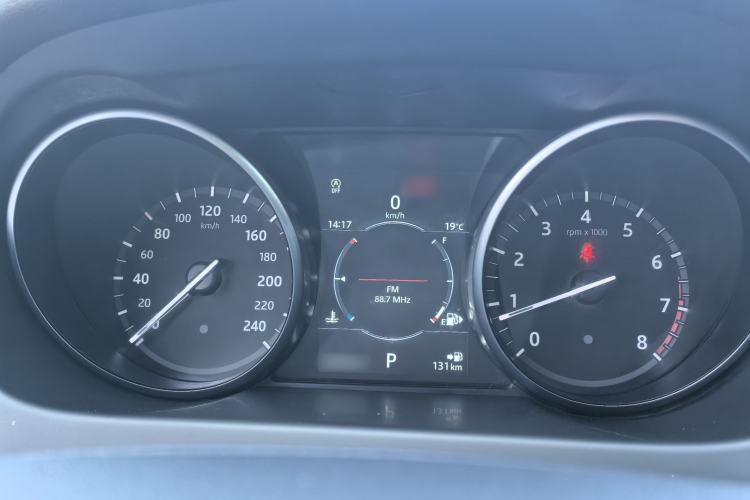 Used Land Rover Discovery Sport 2019 240 PS SE Version China VI Standard Instrument Cluster