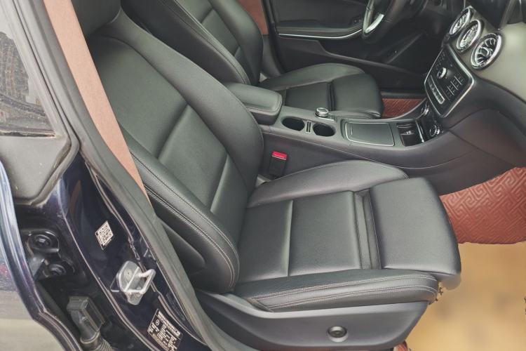 Used Mercedes-Benz CLA 2018 CLA 200 Style Edition Right Front Seat