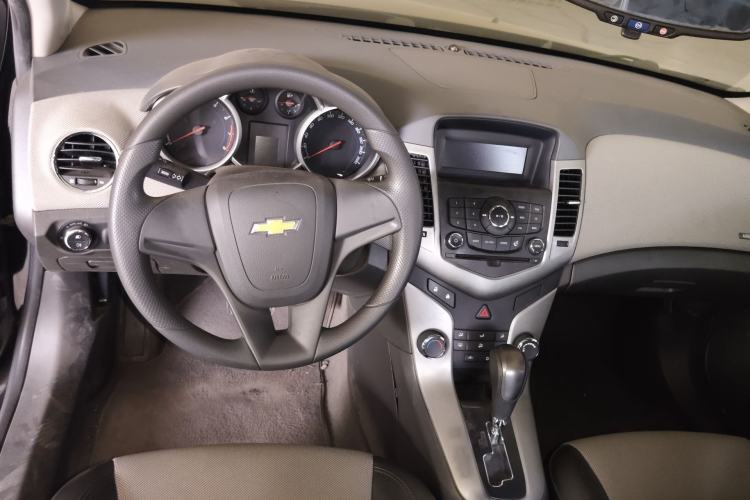 Used Chevrolet Cruze 2013 1.8L SE AT
