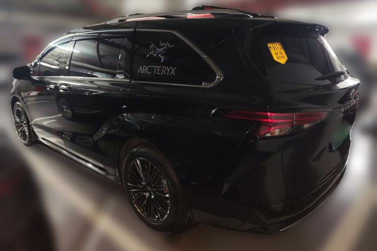 Used Toyota SIENNA 2024 2.5L Hybrid Four-Wheel Drive Prestige Edition
