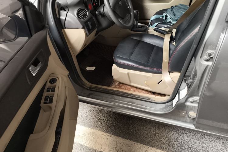 Used Ford Focus 2012 Sedan Classic 1.8L Automatic Base Model